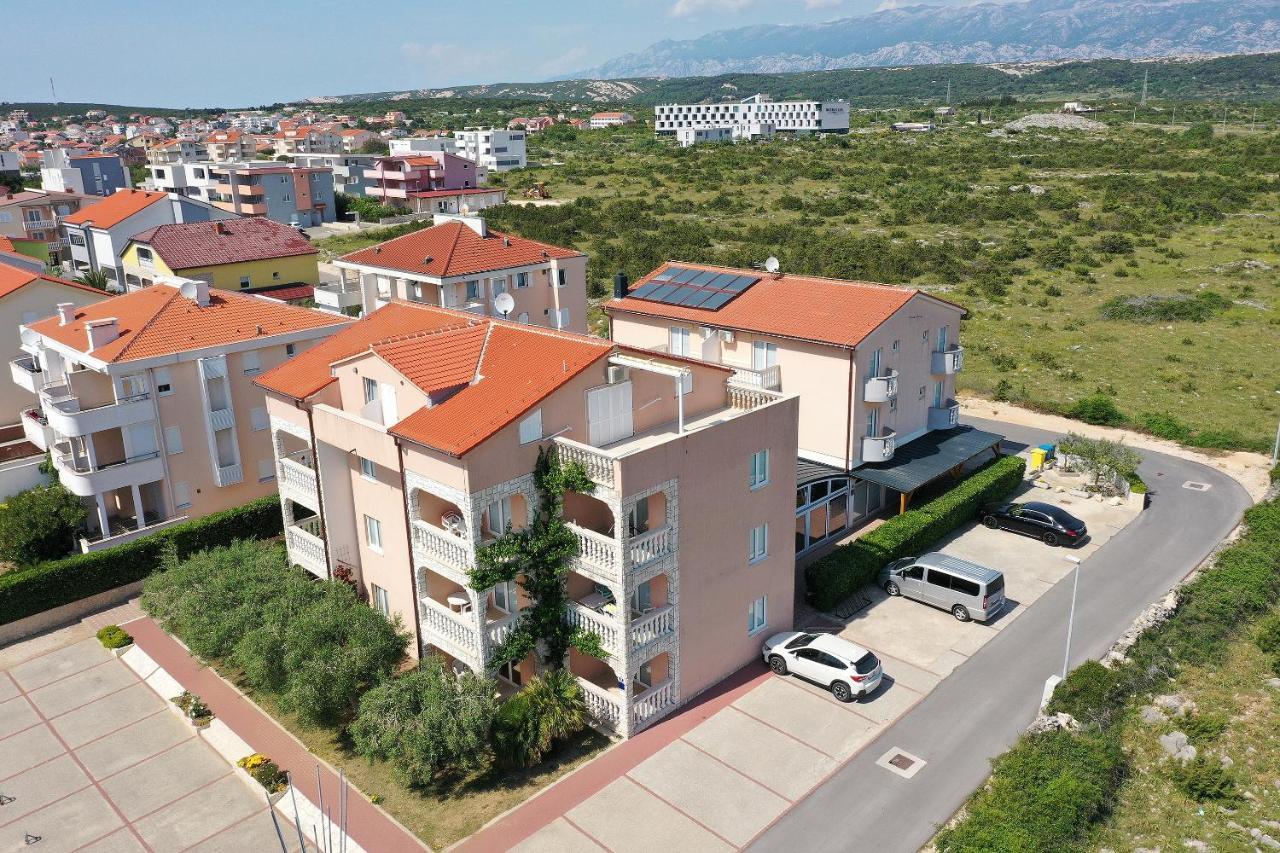 Apartments Peris Resort Novalja Exterior foto